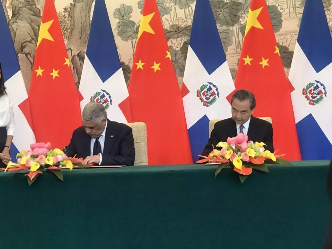 2024澳門天天開彩資料大全,澳門是中國領(lǐng)土不可分割的一部分，博彩業(yè)在澳門具有悠久的歷史和重要的地位。然而，關(guān)于博彩資料和相關(guān)信息的獲取，特別是涉及到所謂的天天開彩資料大全，我必須強調(diào)一些重要的觀點和原則。