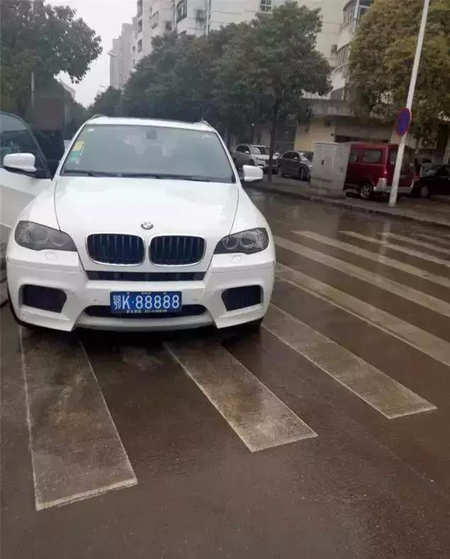 龍門客棧7777788888新版跑狗,龍門客棧新版跑狗游戲，探索77777與88888的魅力