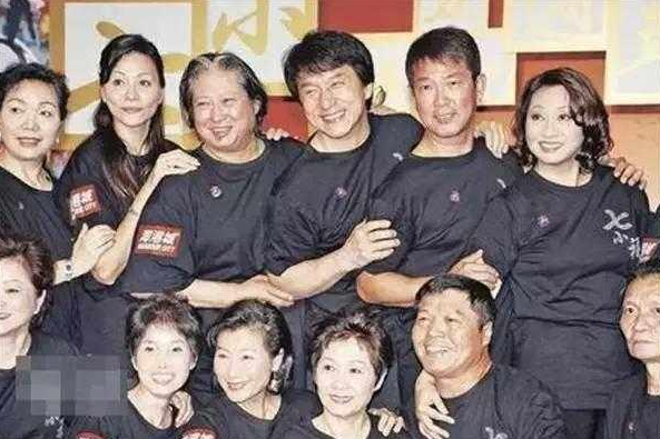 管家婆204年資料一肖配成龍,管家婆204年資料一肖配成龍——探索命運(yùn)與成功的神秘聯(lián)系